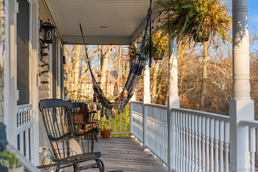 557 Oregon Trail, Pine Bush, NY 12566 - #3