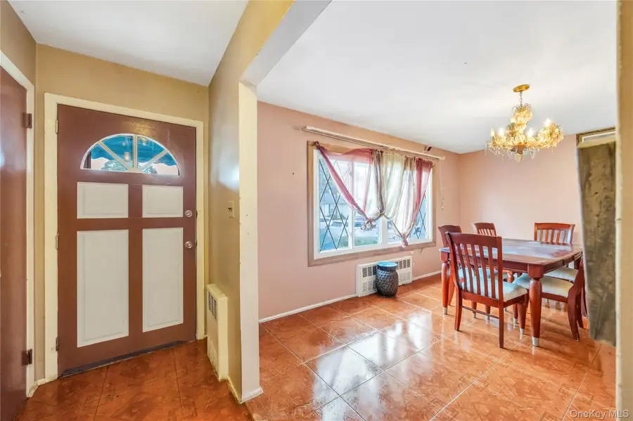 39 Botsford Street, Hempstead, NY 11550 - Image #3