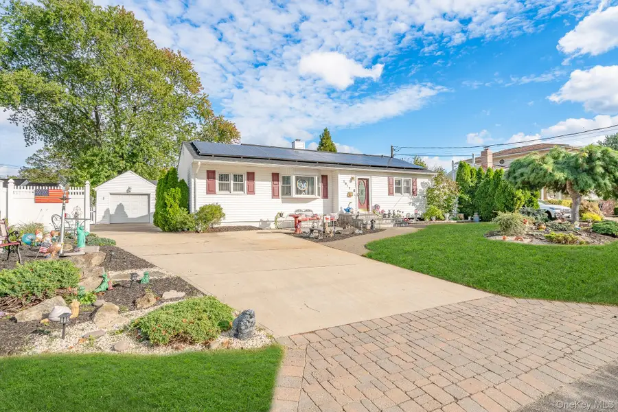 1019 Carll Drive, Bay Shore, NY 11706 - Image #2