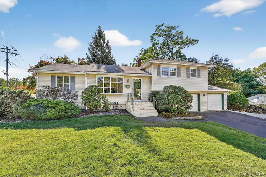 23 Maplewood Boulevard, Suffern, NY 10901 - Image #3