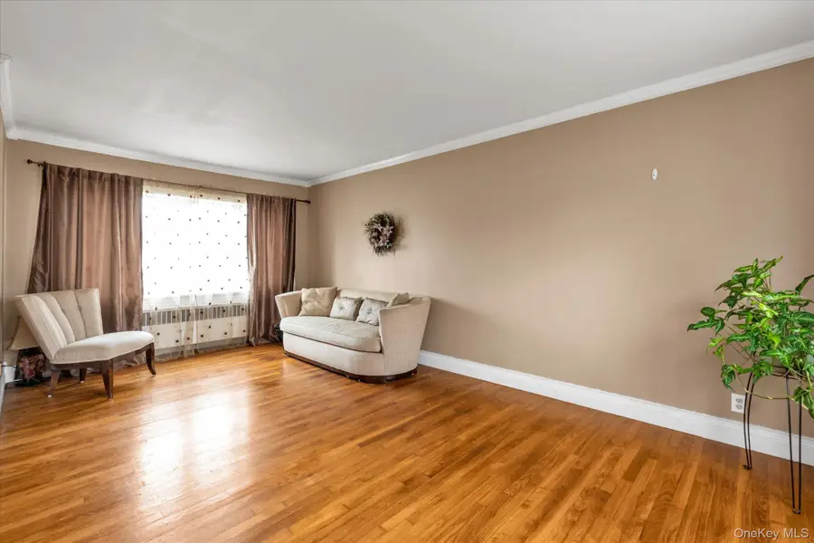 231 Dogwood Avenue, West Hempstead, NY 11552 - Image #2