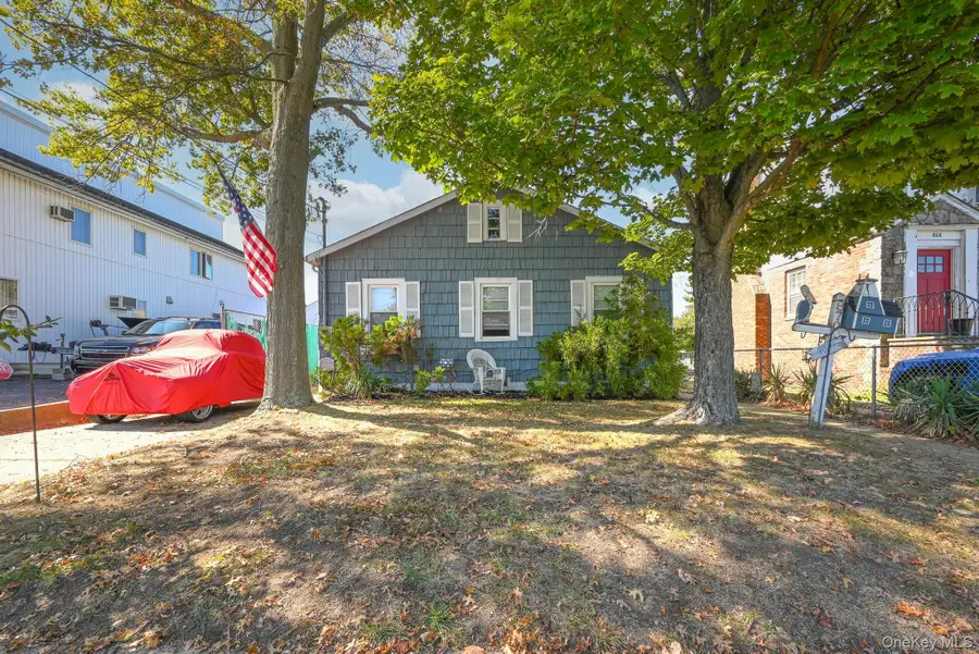 870 Guy Lombardo Avenue, Freeport, NY 11520 - Image #3