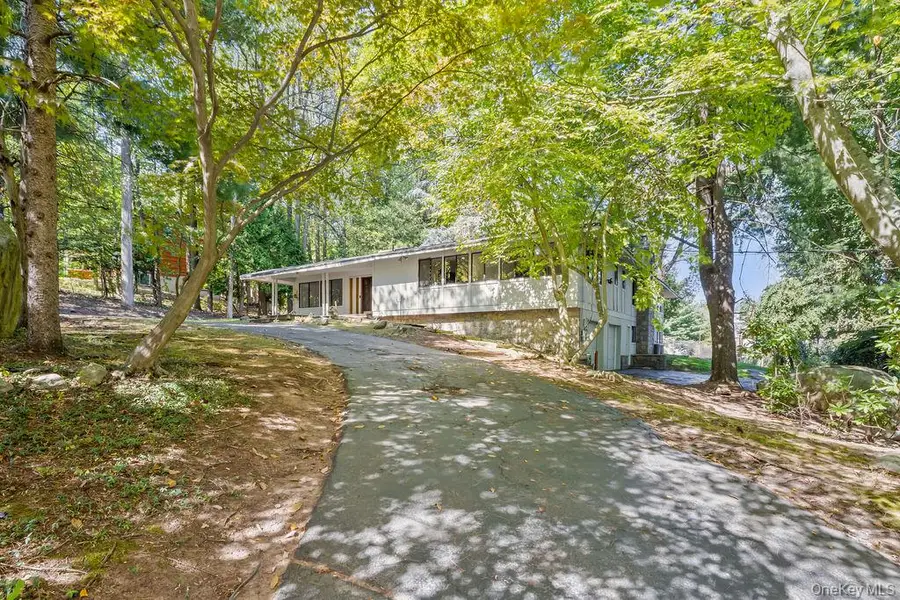 16 Wagon Wheel Drive, New City, NY 10956 - Image #3