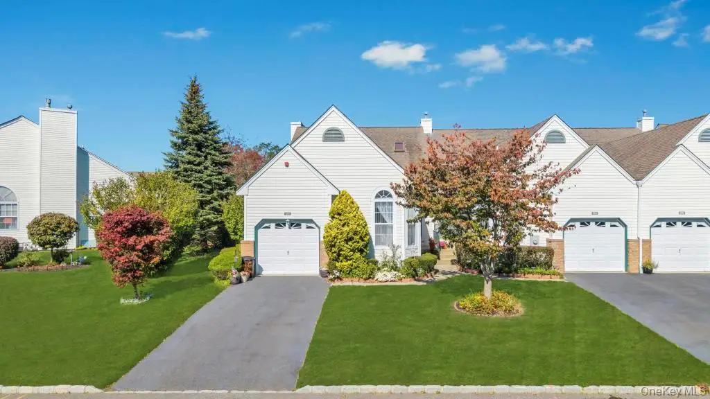 204 Caroline Court, Port Jefferson Station, NY 11776 - #1