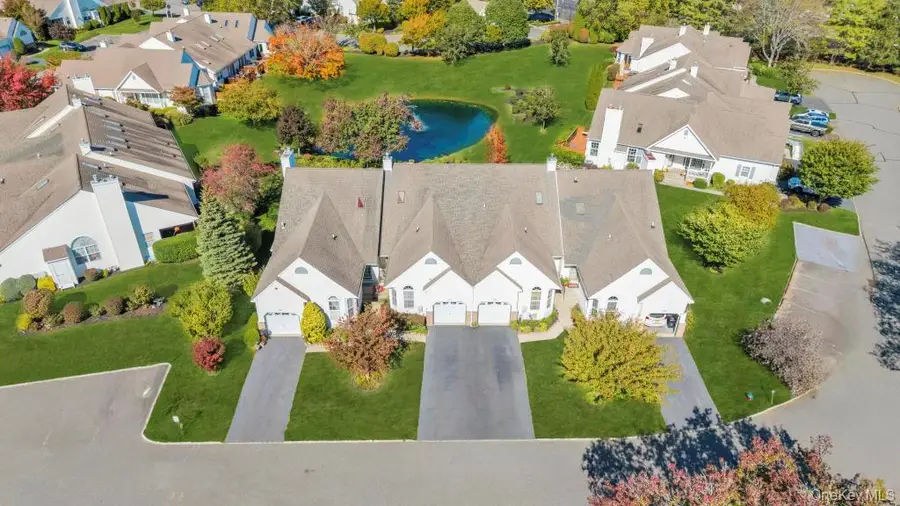 204 Caroline Court, Port Jefferson Station, NY 11776 - #3