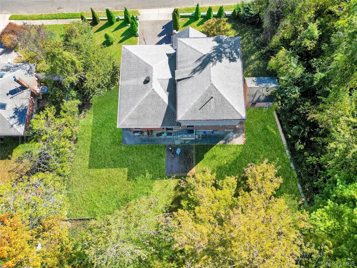 300 Ellen Place, Jericho, NY 11753 - #1