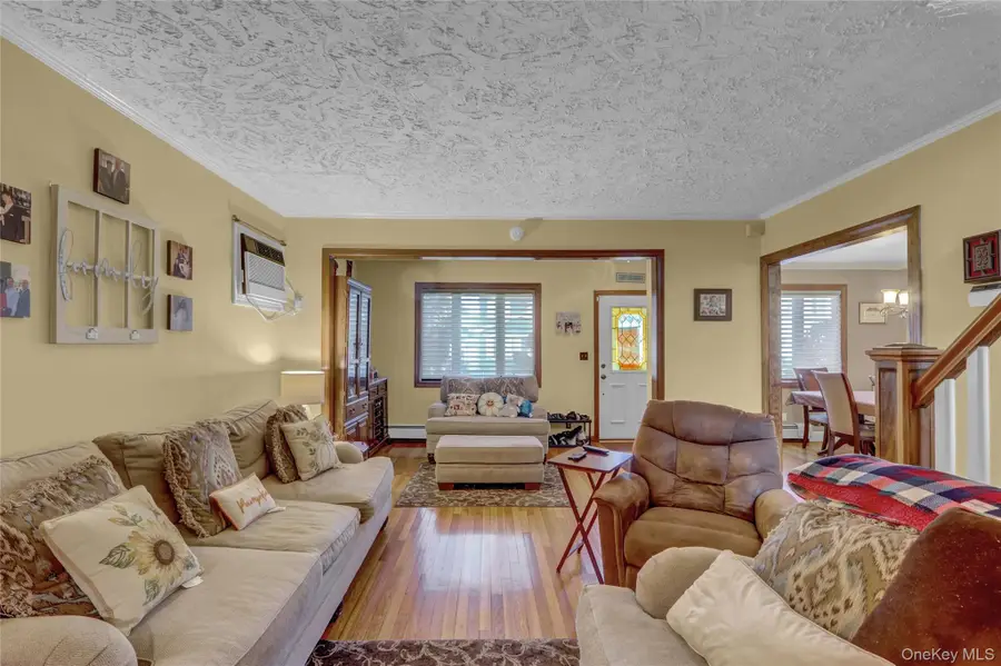 225 Park Avenue, Williston Park, NY 11596 - Image #2