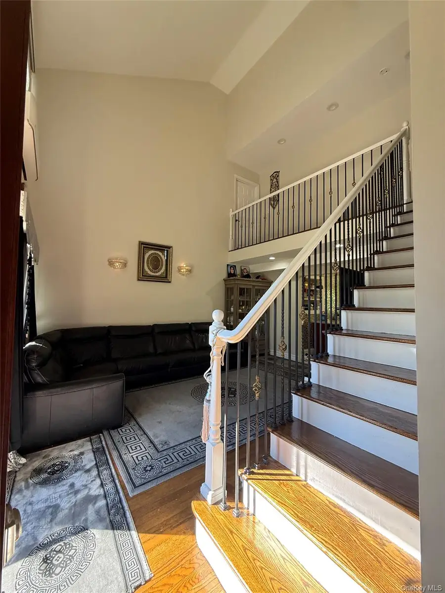 689 Arlington Avenue, Baldwin, NY 11510 - Image #2