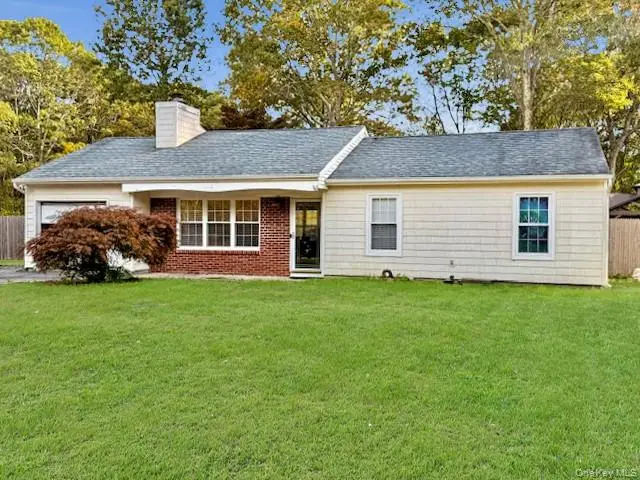 8 Fox Hollow Lane, Ridge, NY 11961 - Image #1