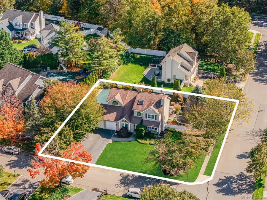 2 Max Way, Commack, NY 11725 - Image #3