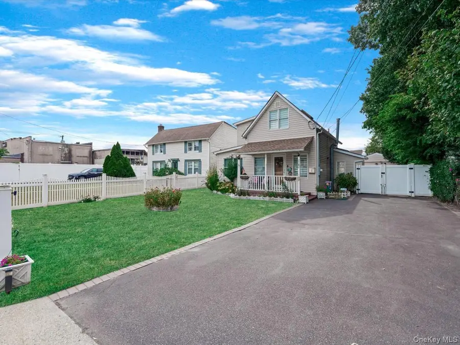 2782 Central Avenue, Baldwin, NY 11510 - Image #2