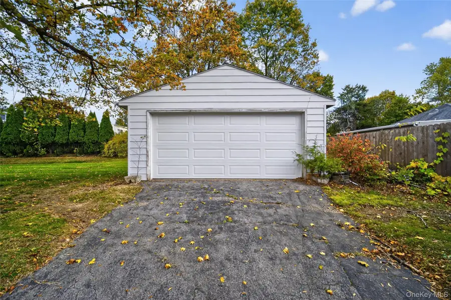 81 Blooming Grove Turnpike, New Windsor, NY 12553 - Image #3