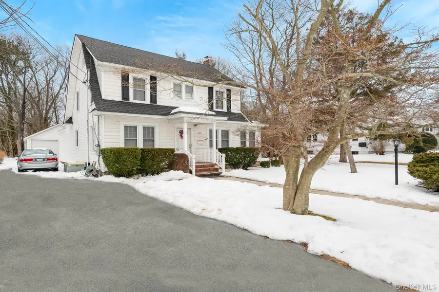 205 Jayne Avenue, Patchogue, NY 11772 - #3