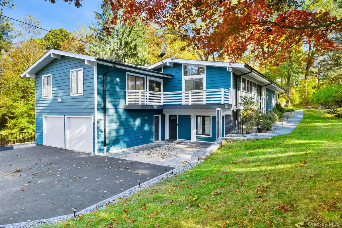 153 Deerfield Lane N, Pleasantville, NY 10570 - Image #1