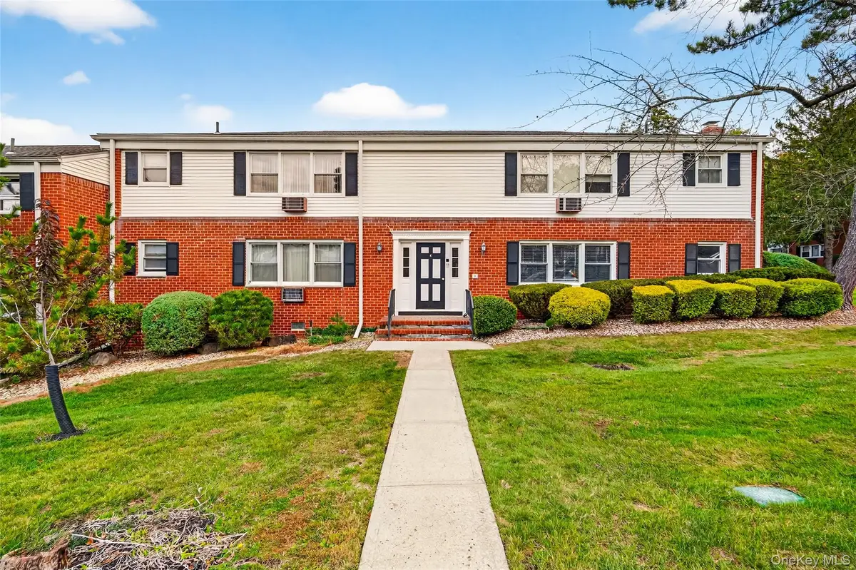 4 Danbury Court #1306, Suffern, NY 10901 - Image #1