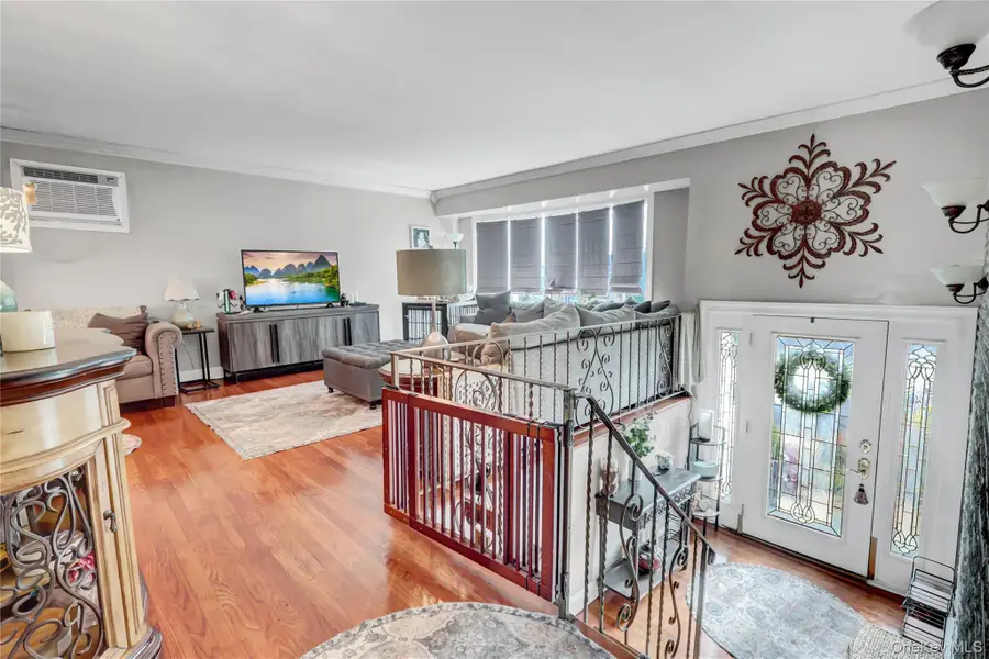 2573 Harvard Lane, Seaford, NY 11783 - Image #3