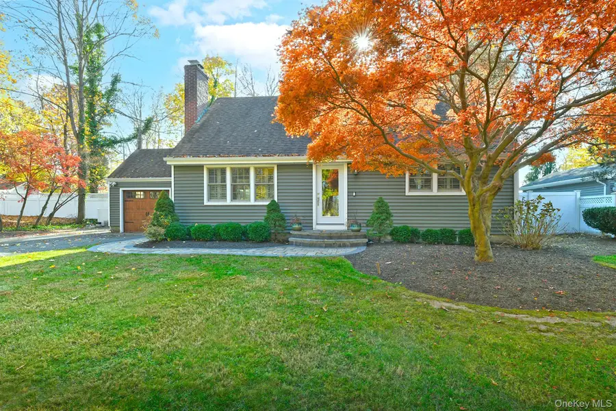 12 Darling Avenue, Smithtown, NY 11787 - #2