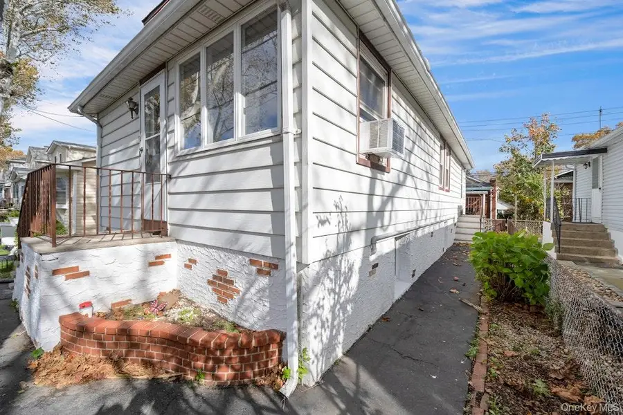 24 Magnolia Place #24, Bronx, NY 10465 - Image #2