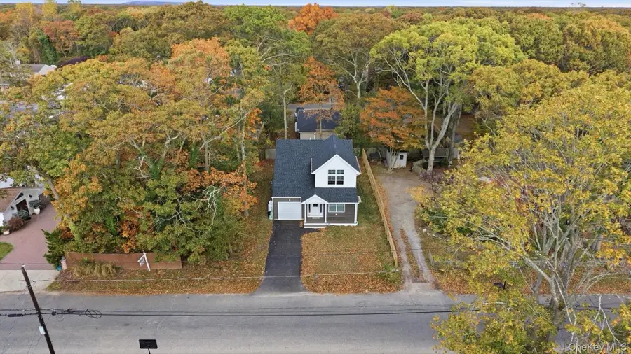 27 Pinewood Dr, Shirley, NY 11967 - Image #2