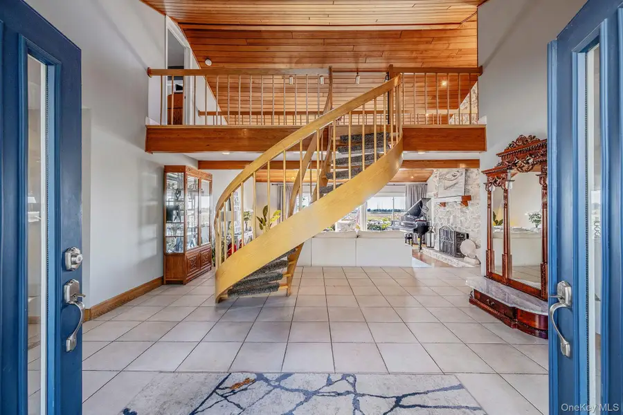 175 The Helm, East Islip, NY 11730 - Image #3