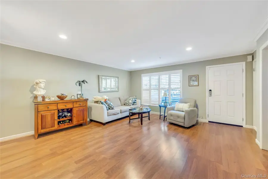 17 Hunter Drive, Central Islip, NY 11722 - Image #2
