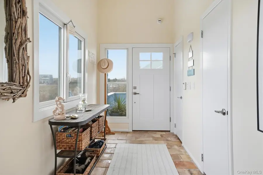 556 Dune Road, Westhampton, NY 11977 - Image #3