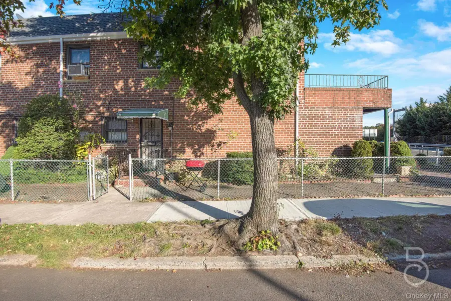 63-01 Borden Avenue, Maspeth, NY 11378 - Image #3