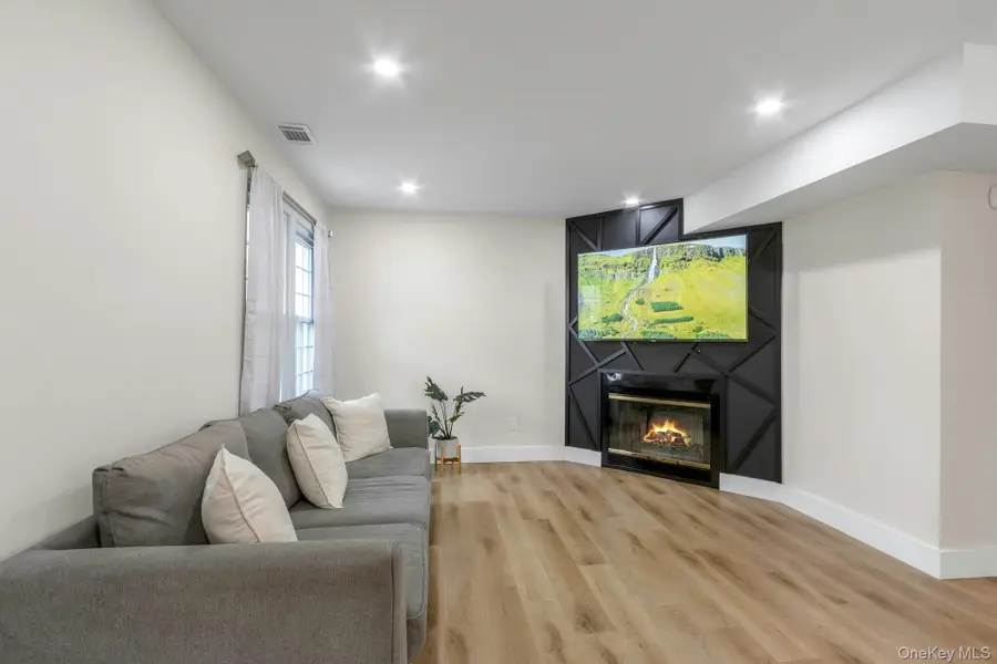 2915 Whispering Hills, Chester, NY 10918 - Image #3