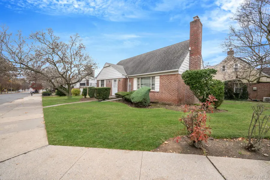 23106 Union Turnpike, Bellerose Manor, NY 11427 - Image #3