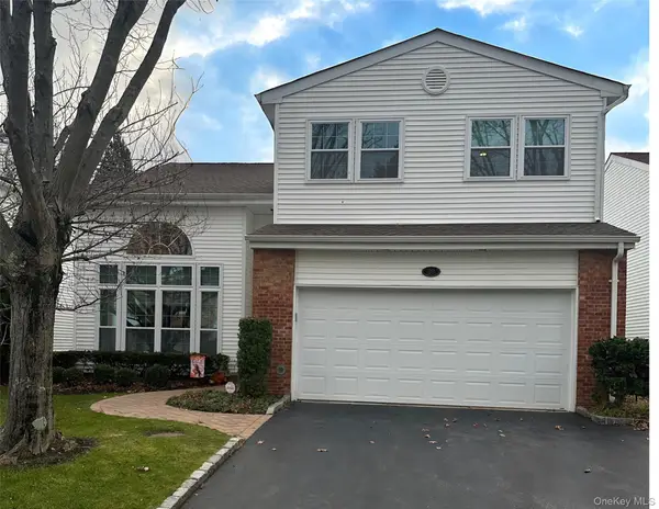 89 Hamlet Drive, Commack, NY 11725