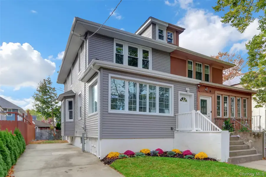 16 Howard Court, Staten Island, NY 10310 - Image #2