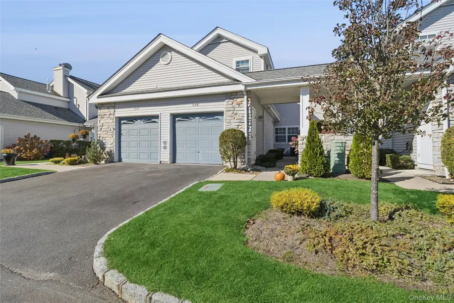 546 Highland Court, Moriches, NY 11955 - Image #3