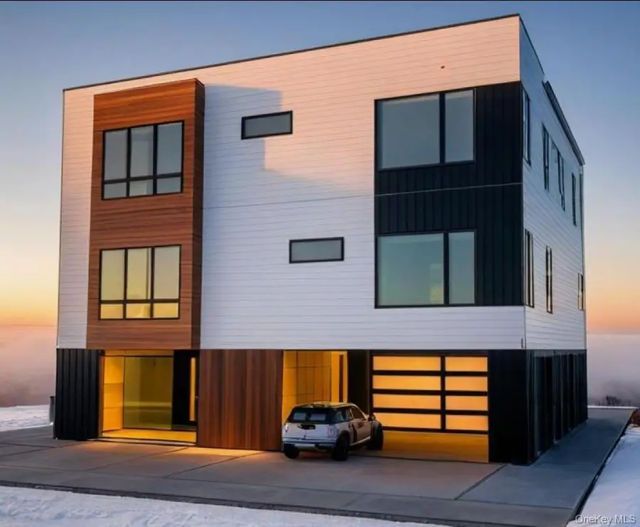 3668 Naomi Street, Seaford, NY 11783 - Image #3