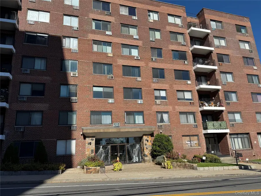 25 Lake Street #6K, White Plains, NY 10603 - Image #2