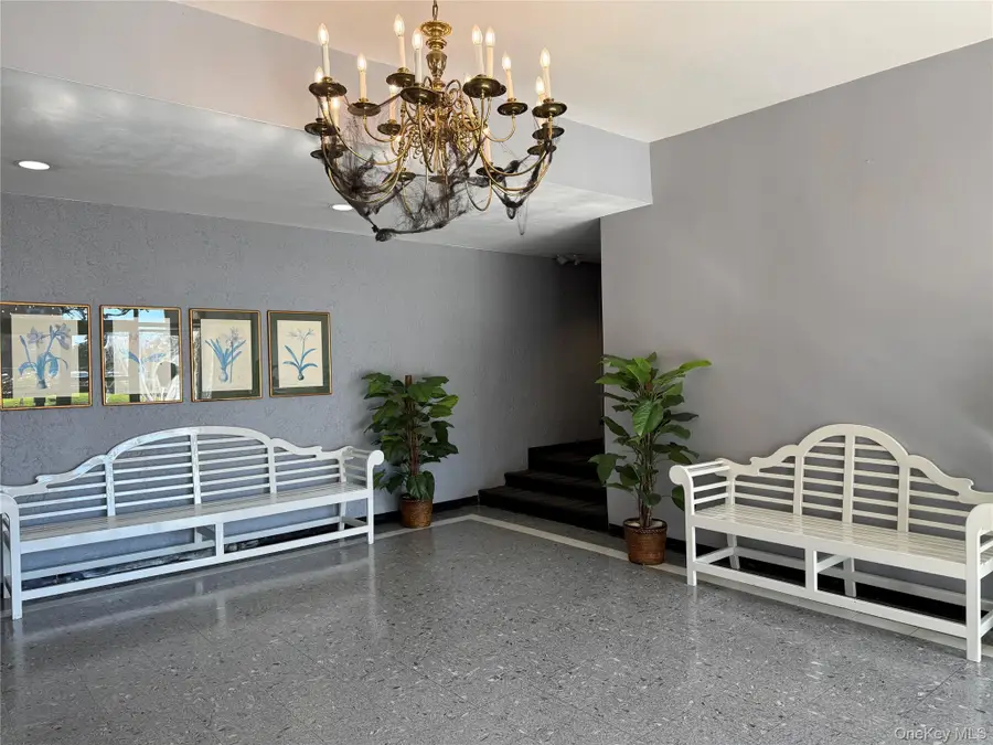 25 Lake Street #6K, White Plains, NY 10603 - Image #3