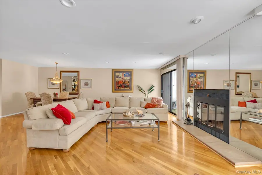 6 John Bean Court, Port Washington, NY 11050 - #3