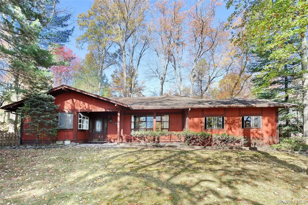 13 Lomond Avenue, Chestnut Ridge, NY 10977 - Image #1