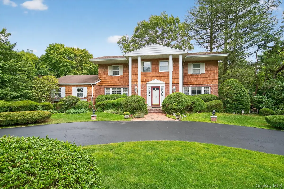 300 Circle Road, Muttontown, NY 11791 - Image #1