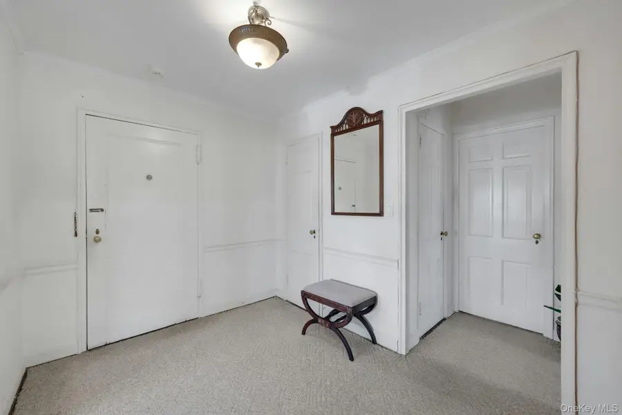 7 Chateaux Circle #7H, Scarsdale, NY 10583 - Image #2