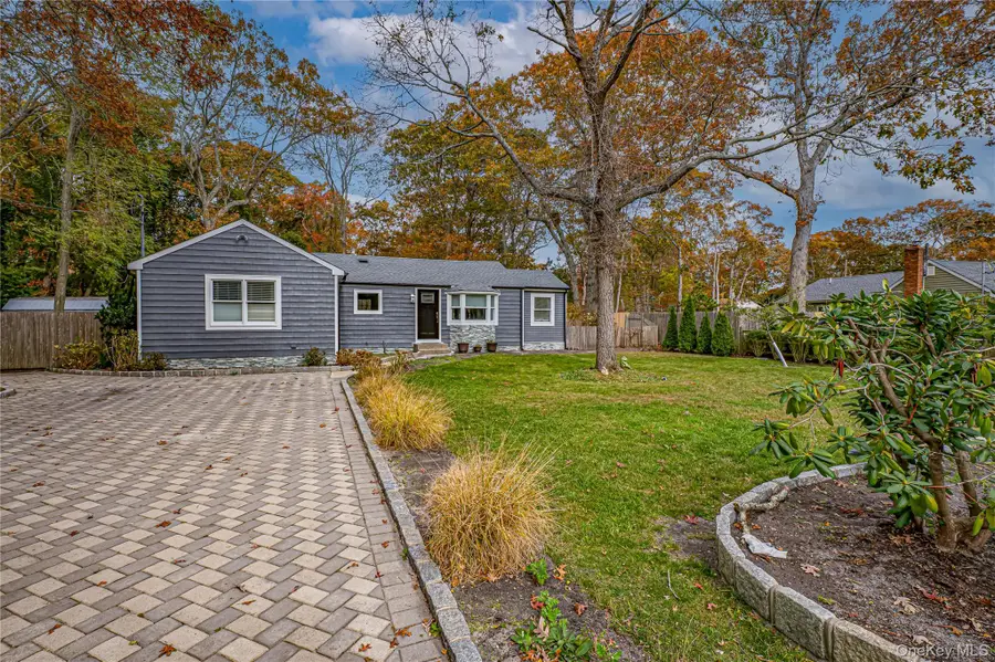 39 Lynncliff Road, Hampton Bays, NY 11946 - Image #2