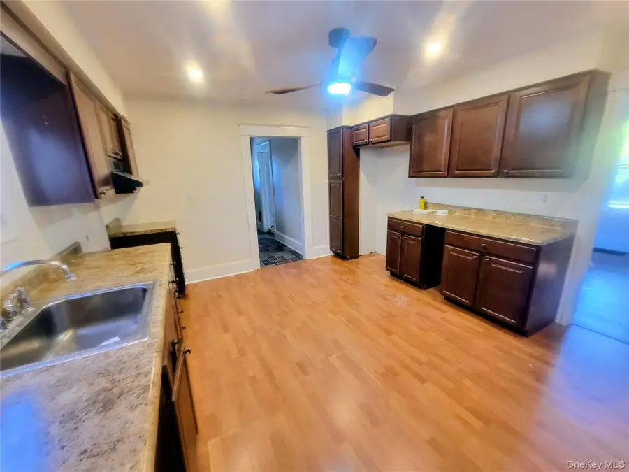 29 Lewis Avenue, Poughkeepsie, NY 12603 - Image #3