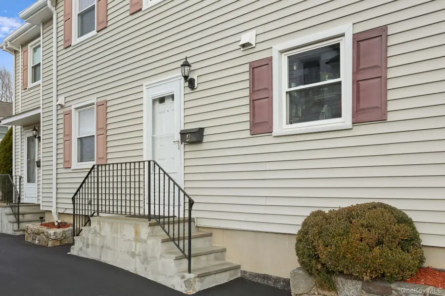 14 Harold Avenue #4, Greenwich, CT 06830 - #2