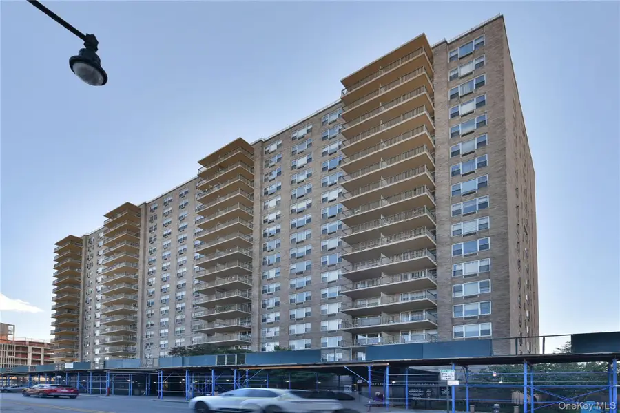 4140 Union Street #17H, Flushing, NY 11355 - Image #2