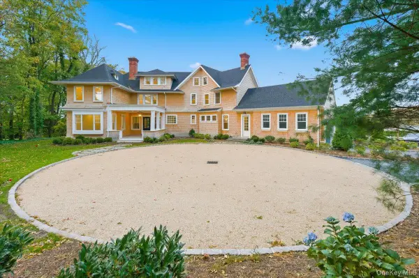 43 Soundview Drive, Huntington Bay, NY 11743