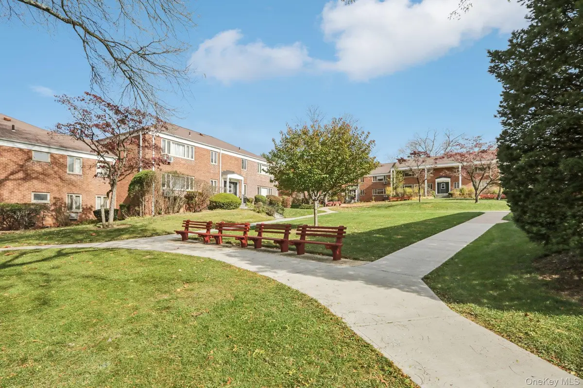 40 Lawrence Drive #A, White Plains, NY 10603 - Image #1