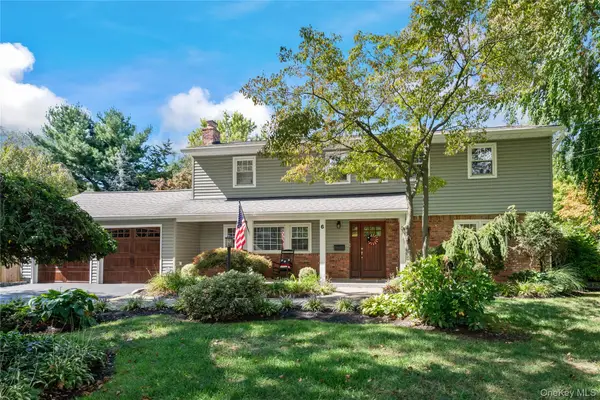 6 Blue Grass Court, Huntington, NY 11743