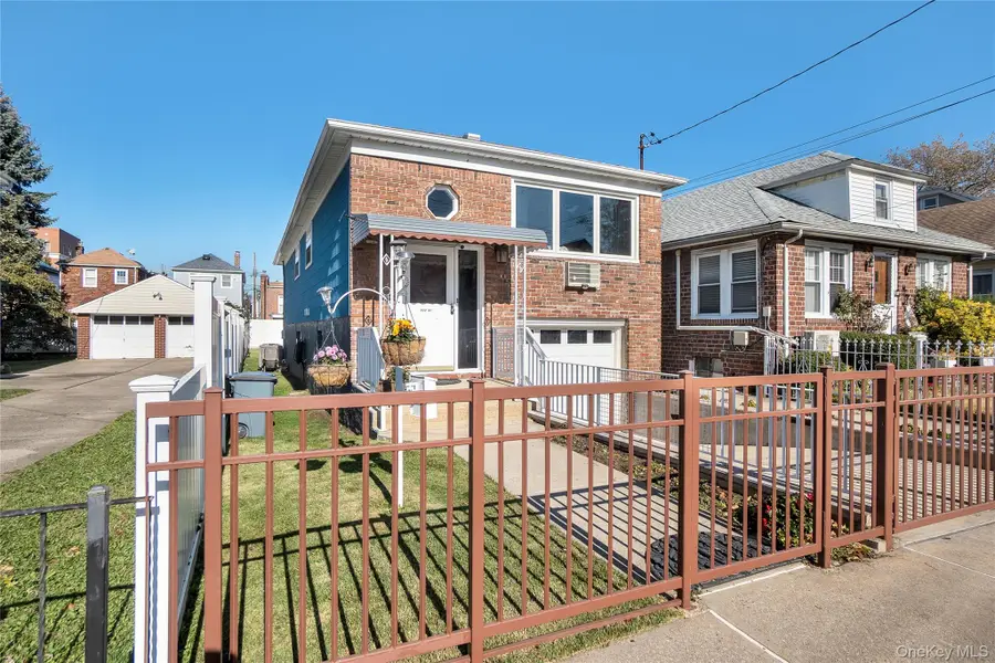 22235 Davenport Avenue, Queens Village, NY 11428 - Image #3