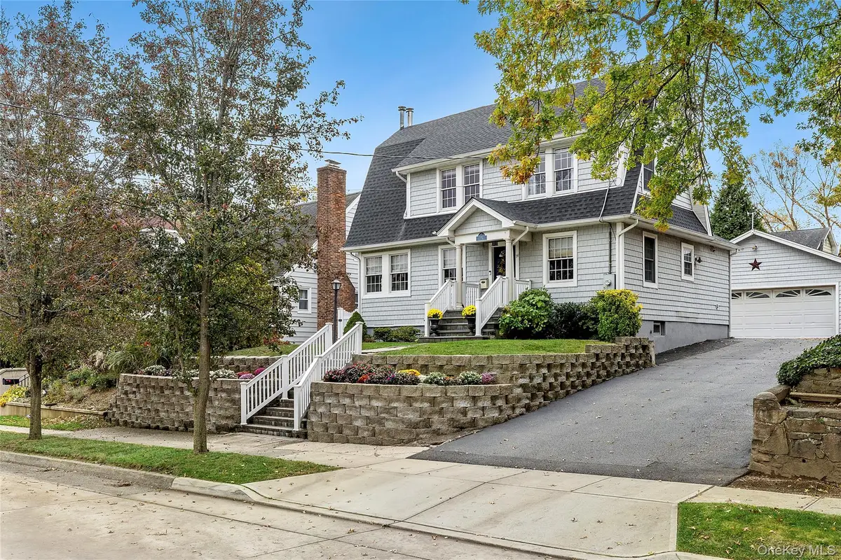 34 Davis Road, Port Washington, NY 11050 - Image #1