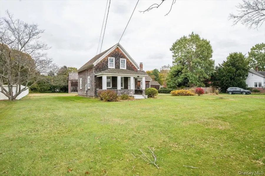 811 Locust Avenue, Bohemia, NY 11716 - Image #3