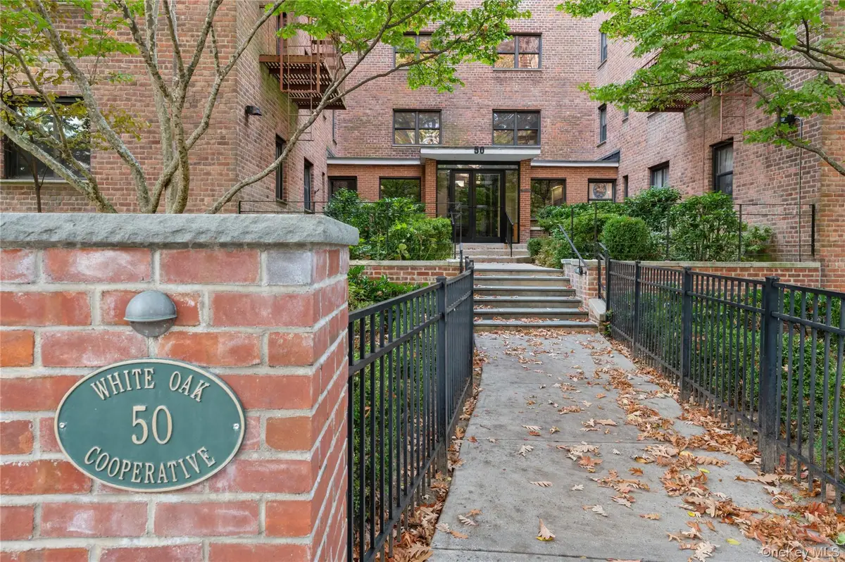 50 White Oak Street #1E, New Rochelle, NY 10801 - Image #1